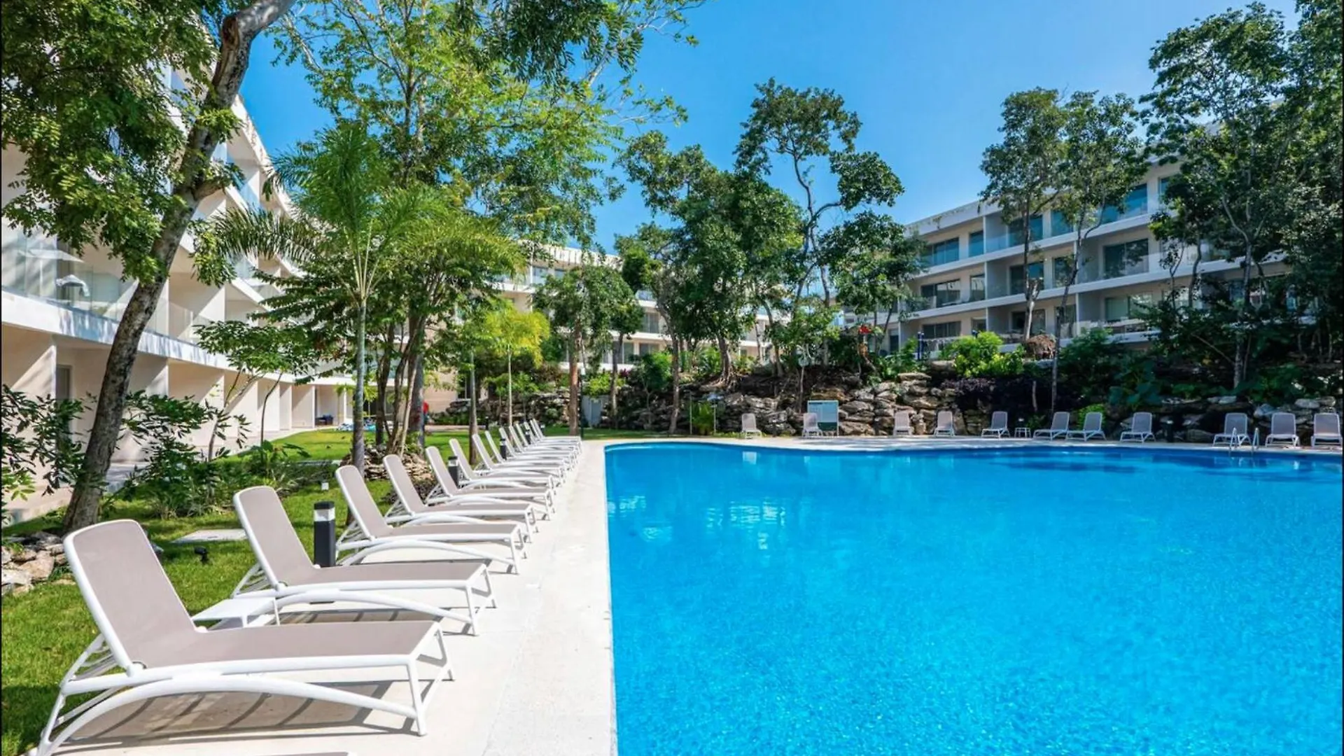 Suite Con Terraza Privada Y Diseno Moderno Aparthotel Playa del Carmen